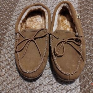 RJS Fuzzies mens suede leather sheepskin lined moccasins